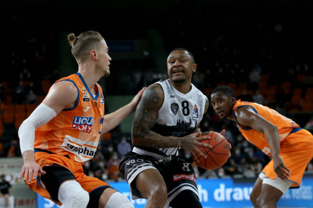 响她在中国 响她在中国